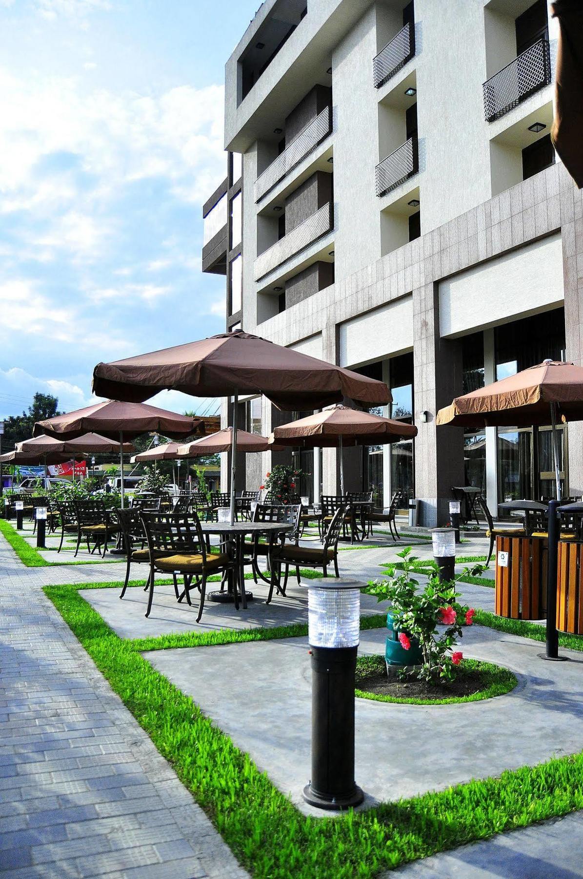 South Star International Hotel Awassa Kültér fotó